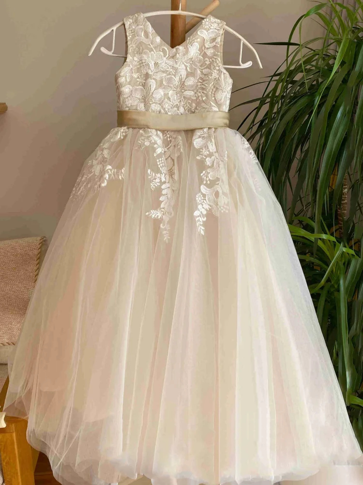 Elegante bloemenmeisjesjurk vo - Bridal Sash Ribbon recensie en prijs