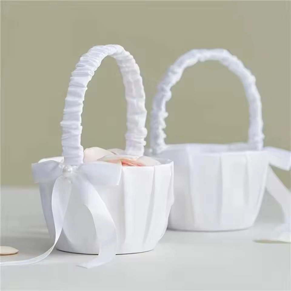 Bruids wit satijnen strik bloe - Wedding Hampers recensie en prijs
